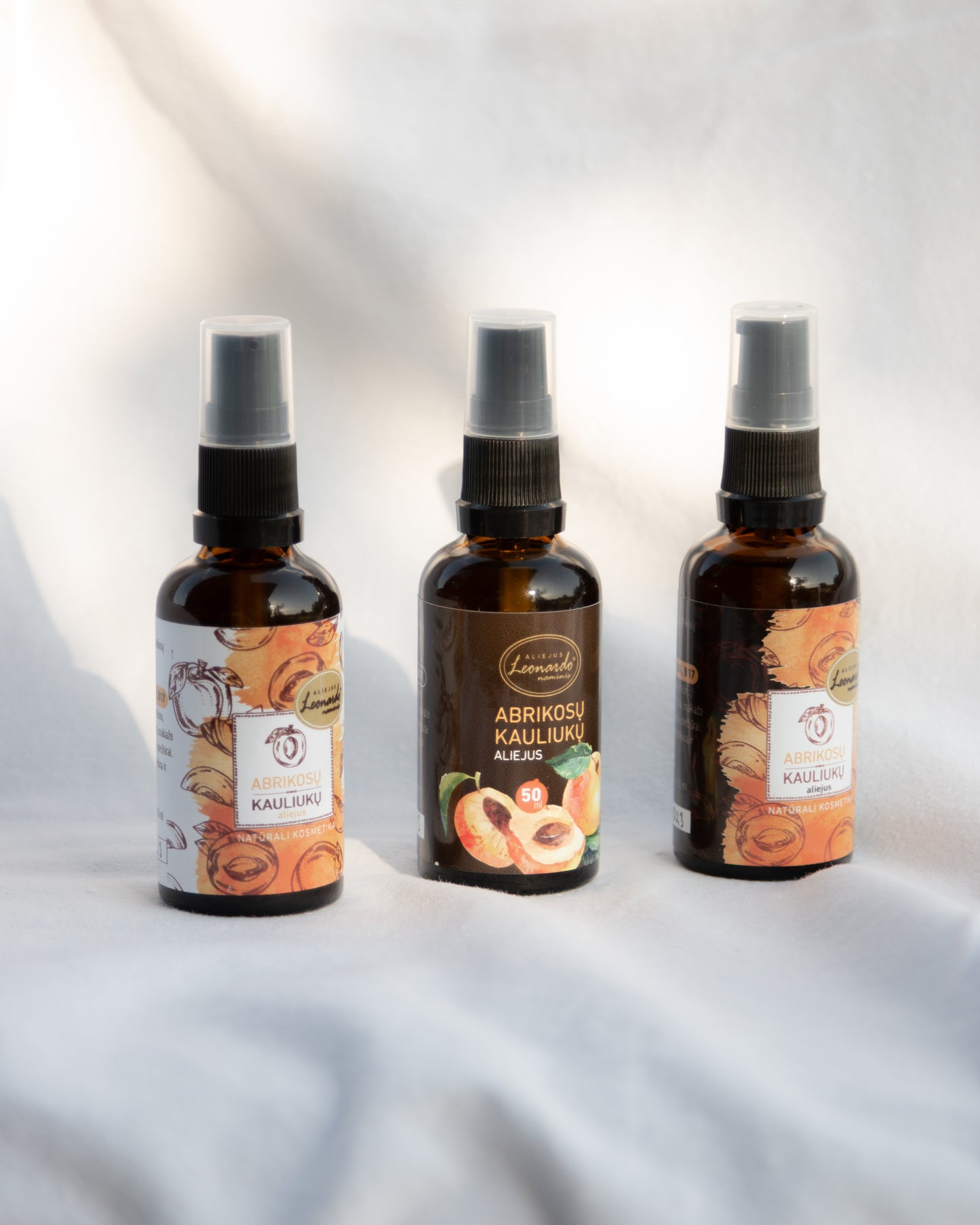 Abrikosų kauliukų aliejus